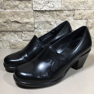 Black Dansko Beth black nappa pumps / clogs